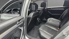 2022 Volkswagen Passat 2.0 TDI Prestige — фото 17