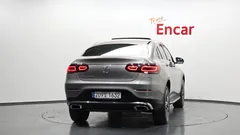 2021 Mercedes-Benz GLC-Class GLC300e 4MATIC Coupe, 연금색 — фото 4