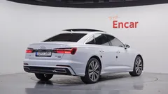 2023 Audi A6 45 TFSI Quattro Premium — фото 2