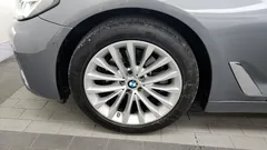 2023 BMW 5-Series 520i Luxury — фото 5