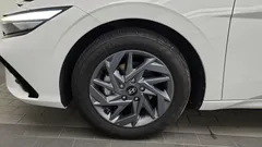 2024 Hyundai AVANTE 1.6, белый — фото 5