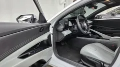 2024 Hyundai AVANTE 1.6, белый — фото 10
