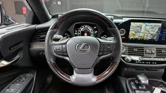 2021 Lexus LS 3.5 Luxury AWD, серый — фото 13