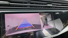2022 Audi Q7 55 TFSI Quattro Premium, белый — фото 16