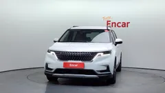 2023 Kia Carnival Diesel 9-Seater Prestige — фото 3
