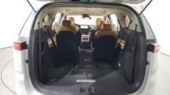 2023 Kia Carnival Diesel 9-Seater Prestige — фото 20