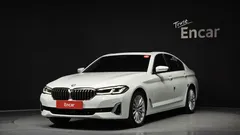 2023 BMW 5-Series 530i xDrive Luxury — фото 1