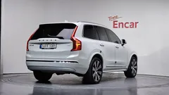 2022 Volvo XC90 T8 Ultimate Bright Hybrid — фото 2