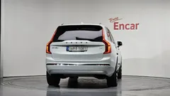 2022 Volvo XC90 T8 Ultimate Bright Hybrid — фото 4