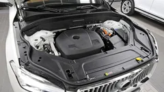 2022 Volvo XC90 T8 Ultimate Bright Hybrid — фото 6