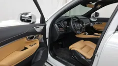 2022 Volvo XC90 T8 Ultimate Bright Hybrid — фото 10