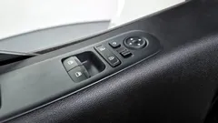 2023 Hyundai Staria Cargo 5-Seater — фото 17