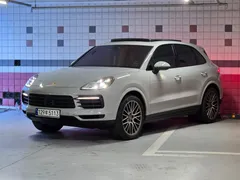 2023 Porsche Cayenne 3.0 PLATINUM EDITION, серый — фото 2