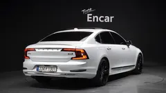 2021 Volvo S90 B6 AWD Inscription, белый — фото 2
