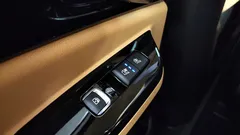 2023 Kia Carnival Diesel 9-Seater Signature — фото 19