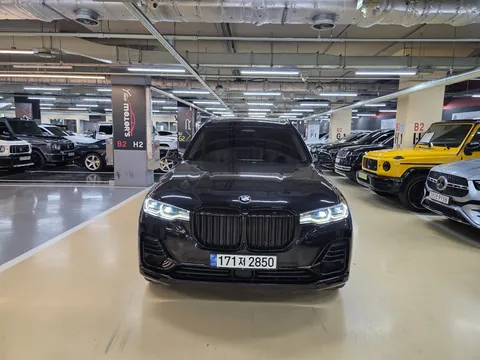 2022 BMW X7 xDrive 40i Design Pure Excellence 7-Seater