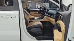 2023 Kia Carnival Diesel 9-Seater Prestige — фото 11