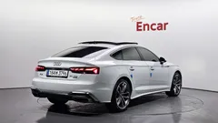2022 Audi A5 40 TFSI Quattro Premium Sportback — фото 2