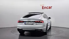 2022 Audi A5 40 TFSI Quattro Premium Sportback — фото 4