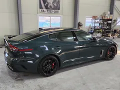 2023 Kia Stinger 2.5 Masters ACRO EDITION, зелёный — фото 6