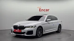 2023 BMW 5-Series 520i M Sport — фото 1