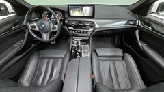 2023 BMW 5-Series 520i M Sport — фото 7