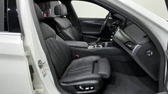 2023 BMW 5-Series 520i M Sport — фото 12