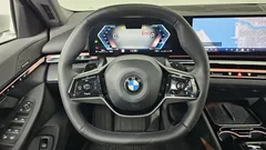 2024 BMW 5-Series 530i xDrive — фото 13