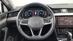 2021 Volkswagen Passat 2.0 TDI Prestige, белый — фото 13