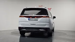 2023 Kia Carnival Gasoline 7-Seater Signature — фото 4