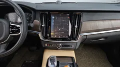 2021 Volvo S90 B6 AWD Inscription, белый — фото 15