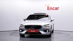 2021 Volvo S60 B5 Inscription, серебристый — фото 3
