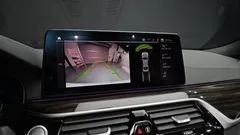 2021 BMW 5-Series 520i M Sport, белый — фото 15
