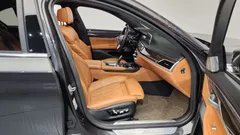 2022 BMW 7-Series 730d xDrive Design Pure Excellence, серый — фото 11