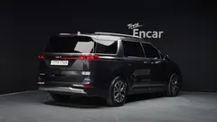 2023 Kia Carnival Diesel 9-Seater Noblesse — фото 2