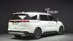2022 Kia Carnival Diesel 11-Seater Prestige — фото 2