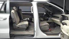 2022 Kia Carnival Diesel 11-Seater Prestige — фото 11