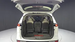 2022 Kia Carnival Diesel 11-Seater Prestige — фото 20
