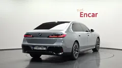 2023 BMW 7-Series 740i sDrive M Sport Individual — фото 2