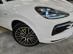 2022 Porsche Cayenne 3.0 E-Hybrid Coupe — фото 3