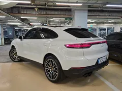 2022 Porsche Cayenne 3.0 E-Hybrid Coupe — фото 10