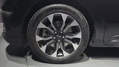 2022 Kia Carnival Diesel 9-Seater Signature — фото 5
