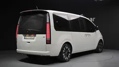 2022 Hyundai Staria 4WD Lounge 9-Seater, белый — фото 2