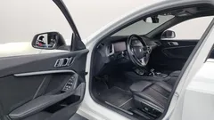 2022 BMW 1-Series 120i Sports — фото 10