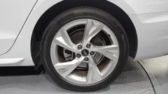 2022 Audi A4 40 TFSI Premium, белый — фото 5