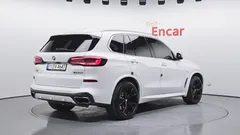 2022 BMW X5 M50i — фото 2
