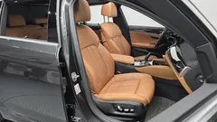 2022 BMW 5-Series 520i M Sport — фото 10