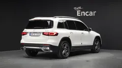 2022 Mercedes-Benz GLB-Class GLB250 4MATIC, белый — фото 2