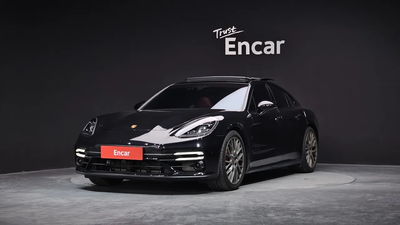 2023 Porsche Panamera 4.0 GTS