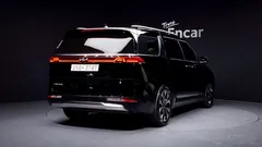 2022 Kia Carnival Diesel 9-Seater Noblesse — фото 2